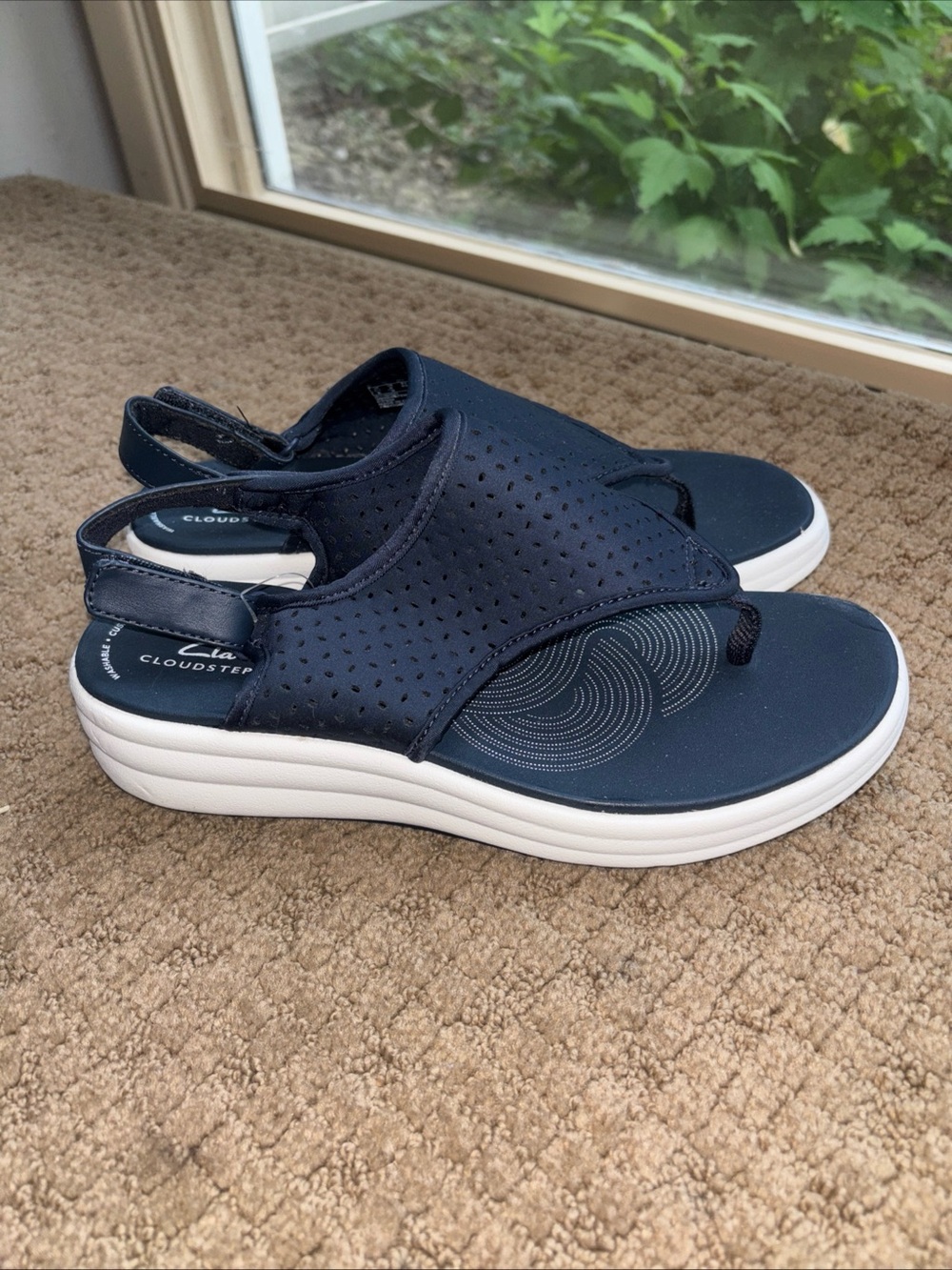 Clarks Drift Jaunt Women's Cloudsteppers Thong Sandals Navy Comfort Size 8w New